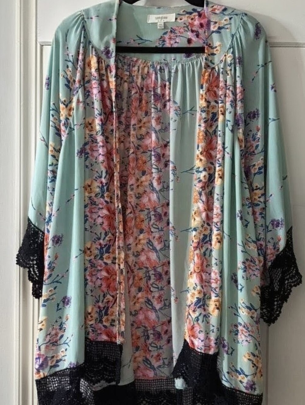 Umgee Mint Green Floral Kimono with Black Lace